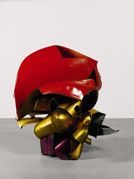 John Chamberlain: Mr. Moto / 1963 / nerezová ocel / 73.7 x 76.2 x 68.6 cm. / odhad: 1,8-2,5 mil / Sotherby’s 11. 11. 2014